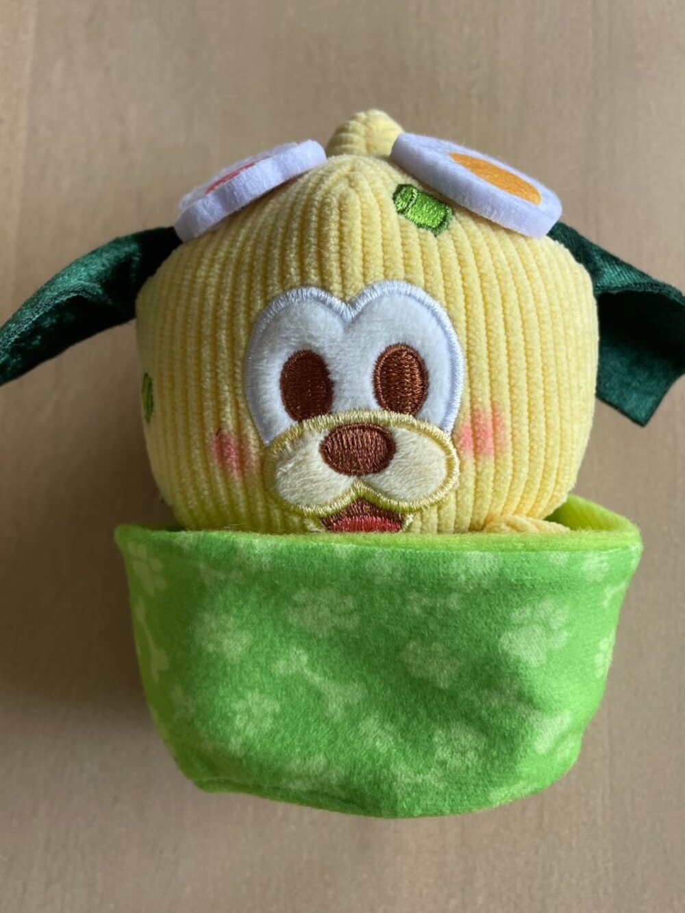 Entire Closet $5! Disney Parks Munchlings Sensational Snacks, Pluto Ramen Noodle - Picture 2 of 6